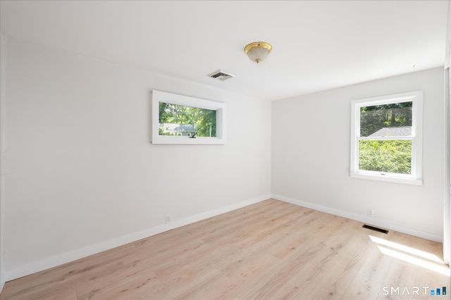 40 Valley View Lane, New Milford, CT 06776