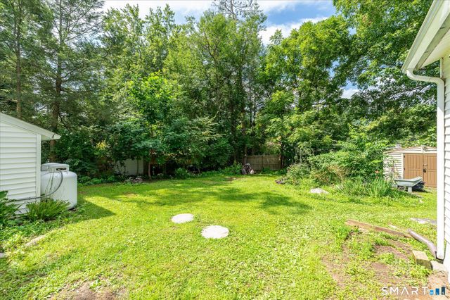 40 Valley View Lane, New Milford, CT 06776
