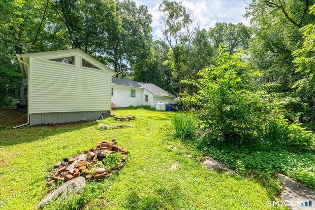 40 Valley View Lane, New Milford, CT 06776