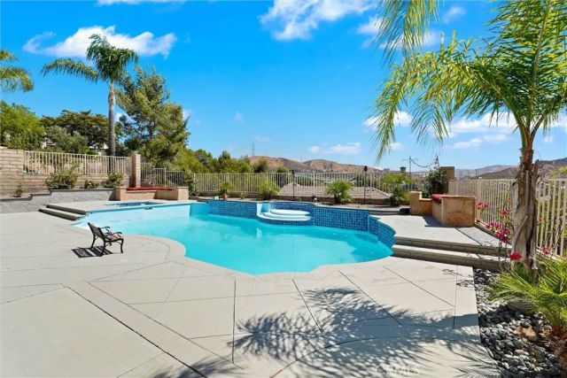 28404 Rock Canyon, Saugus, CA 91390