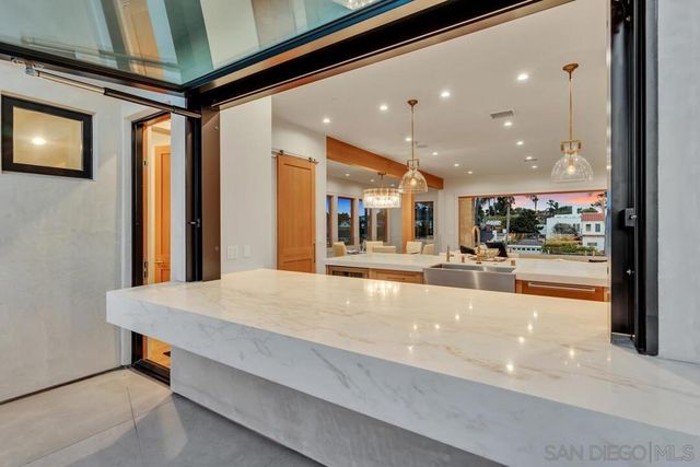 440 Pomona Avenue, Coronado, CA 92118