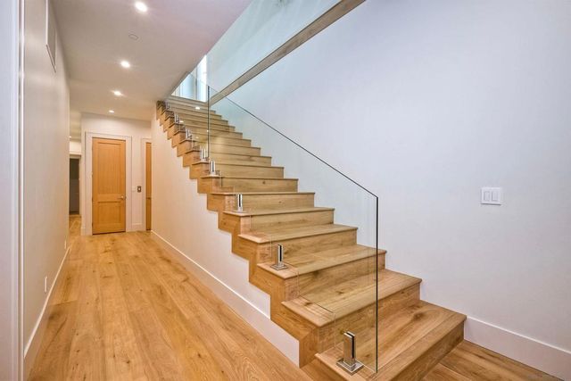 440 Pomona Avenue, Coronado, CA 92118