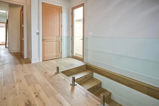 440 Pomona Avenue, Coronado, CA 92118