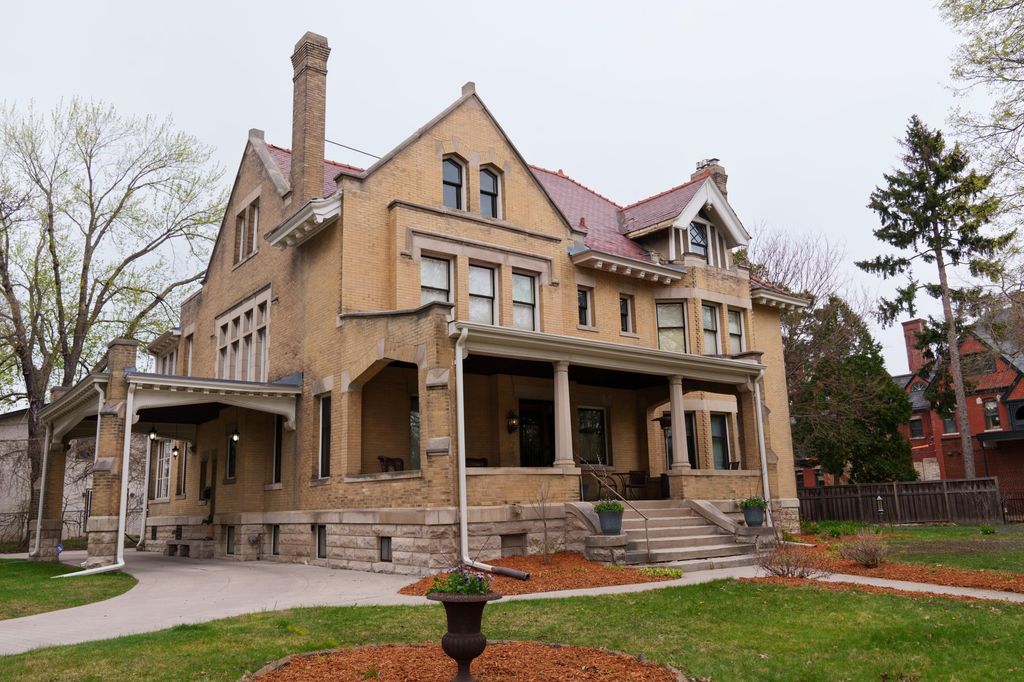 341 Dayton Avenue, Saint Paul, MN 55102 — photo 3
