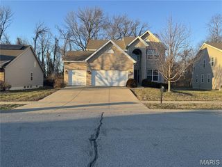1016 Richland Park Drive, O'fallon, IL 62269