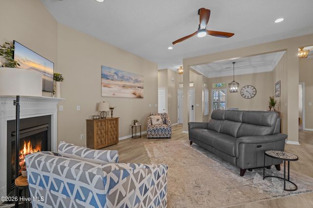 662 Meadowbrook Lane NW, Calabash, NC 28467