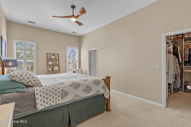 662 Meadowbrook Lane NW, Calabash, NC 28467