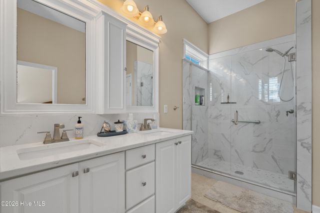 662 Meadowbrook Lane NW, Calabash, NC 28467