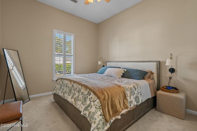 662 Meadowbrook Lane NW, Calabash, NC 28467