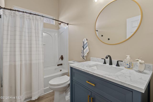 662 Meadowbrook Lane NW, Calabash, NC 28467