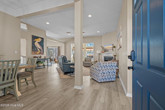 662 Meadowbrook Lane NW, Calabash, NC 28467