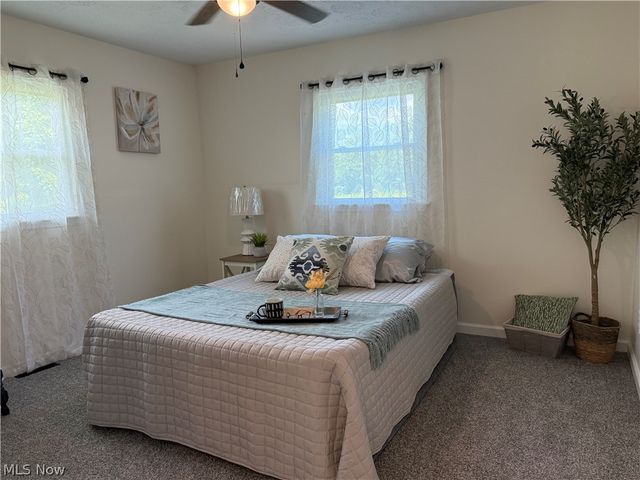 1365 Jewel Bay Road, Cortland, OH 44410
