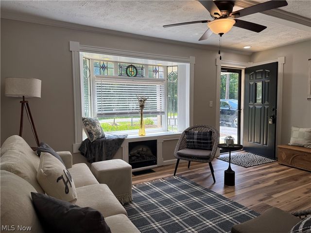 1365 Jewel Bay Road, Cortland, OH 44410