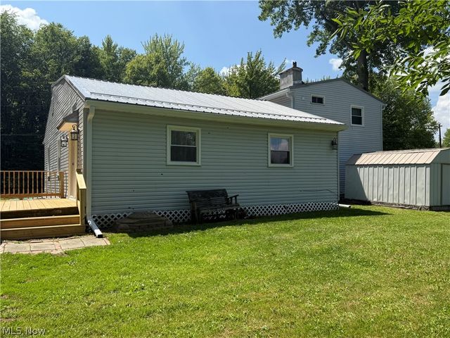 1365 Jewel Bay Road, Cortland, OH 44410