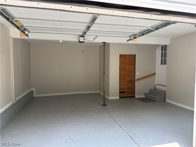 1365 Jewel Bay Road, Cortland, OH 44410