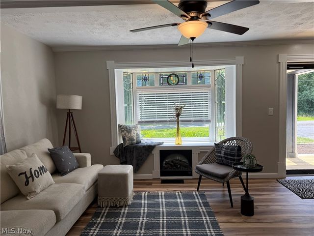 1365 Jewel Bay Road, Cortland, OH 44410