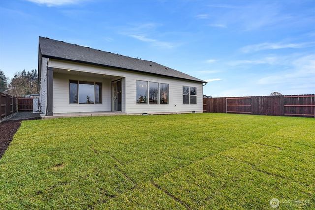 225 E 24th Avenue, La Center, WA 98629