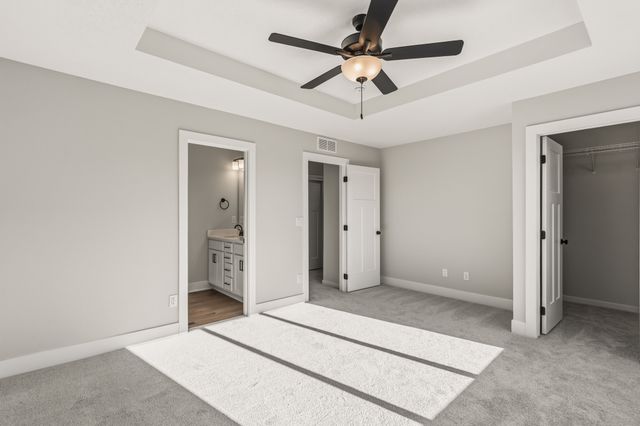 606 NE Winding Trail Lane, Ankeny, IA 50021