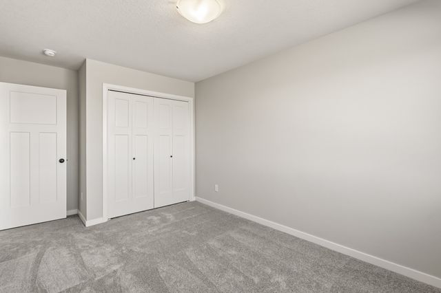 606 NE Winding Trail Lane, Ankeny, IA 50021