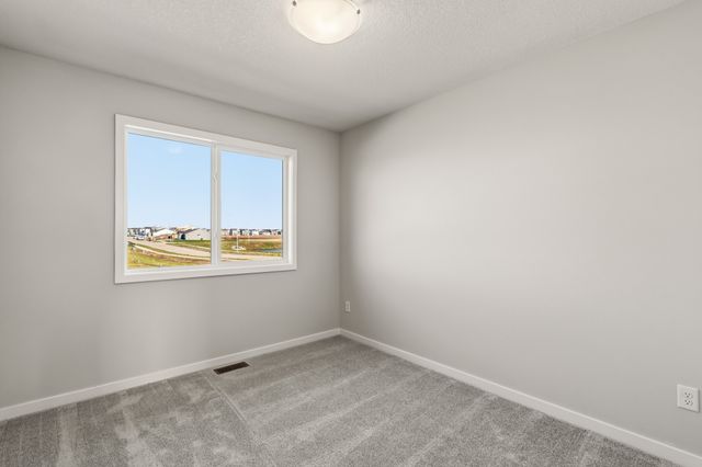 606 NE Winding Trail Lane, Ankeny, IA 50021