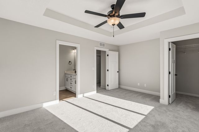 606 NE Winding Trail Lane, Ankeny, IA 50021