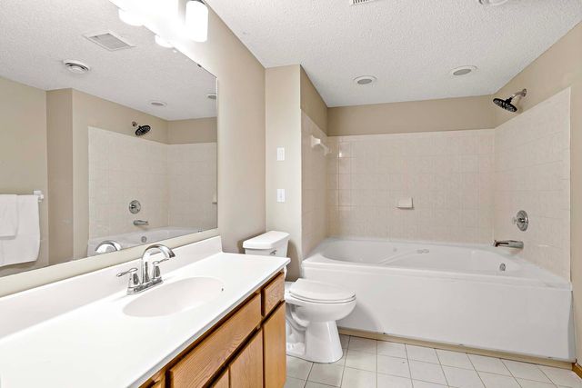 17126 Jonathan Court, Lakeville, MN 55044