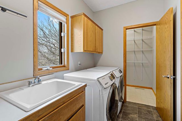 17126 Jonathan Court, Lakeville, MN 55044