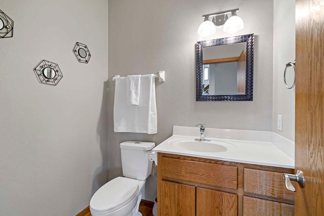 17126 Jonathan Court, Lakeville, MN 55044