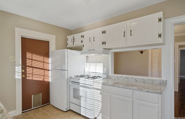 103 Cosgrove Street, San Antonio, TX 78210