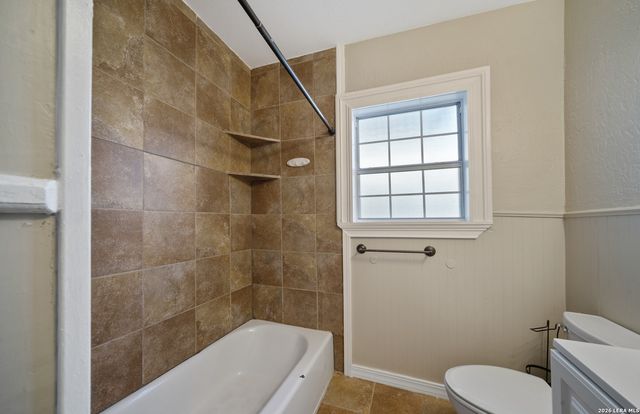 103 Cosgrove Street, San Antonio, TX 78210