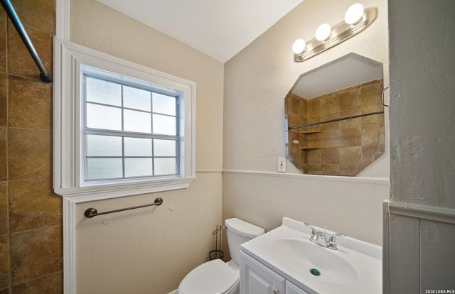 103 Cosgrove Street, San Antonio, TX 78210