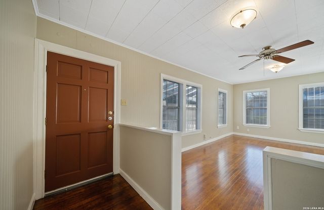 103 Cosgrove Street, San Antonio, TX 78210