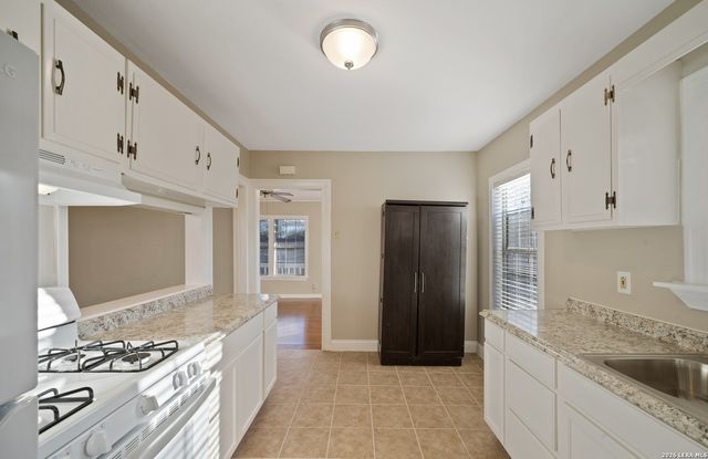 103 Cosgrove Street, San Antonio, TX 78210