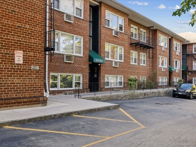 200 Centre Avenue 3G, New Rochelle, NY 10805