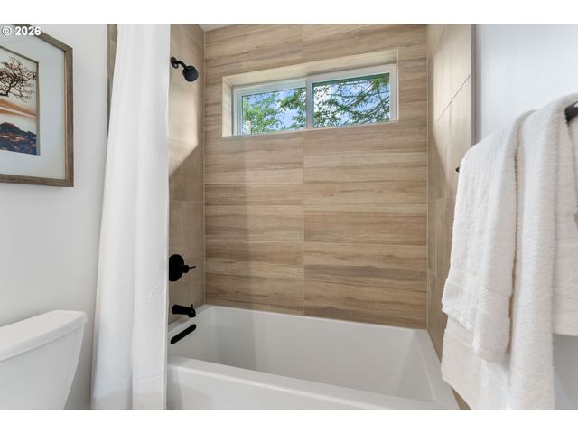 361 Nw FRANK JOHNS Rd, Stevenson, WA 98648