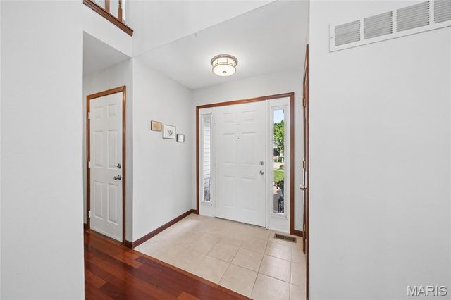 1516 Strawberry Glen Court, Ballwin, MO 63021