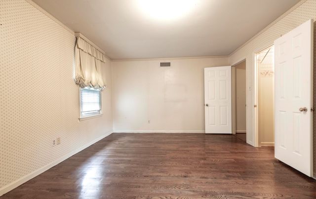 2092 Bridgeport Drive, Lexington, KY 40502