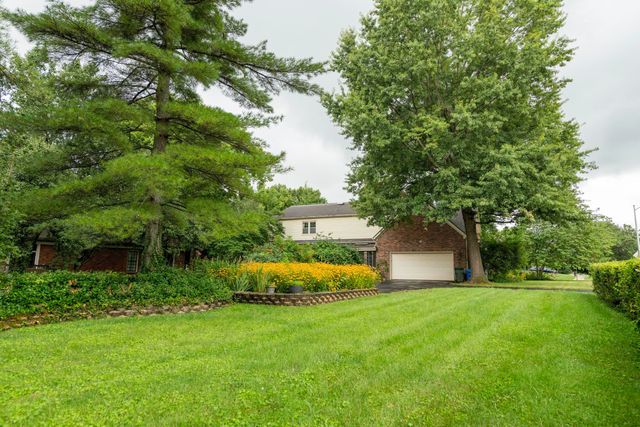 2092 Bridgeport Drive, Lexington, KY 40502