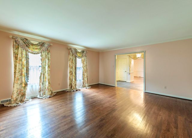 2092 Bridgeport Drive, Lexington, KY 40502