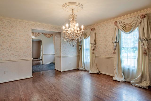 2092 Bridgeport Drive, Lexington, KY 40502