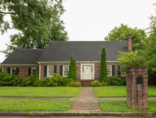 2092 Bridgeport Drive, Lexington, KY 40502