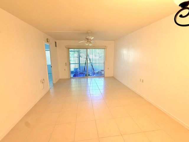 1105 Bahama Bend B1, Coconut Creek, FL 33066