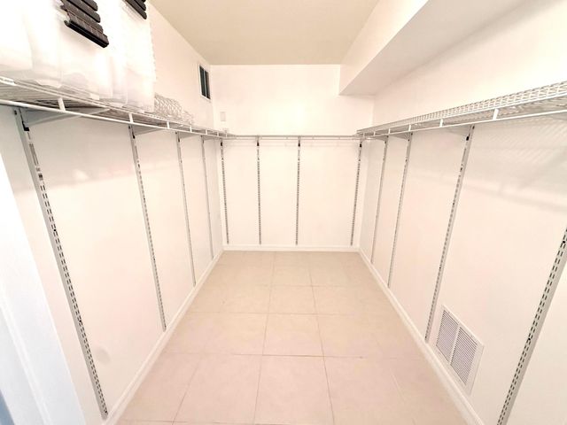 1105 Bahama Bend B1, Coconut Creek, FL 33066