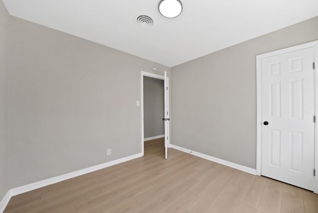 1617 Grantland Circle, Fort Worth, TX 76112