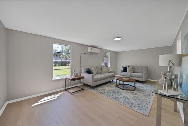 1617 Grantland Circle, Fort Worth, TX 76112