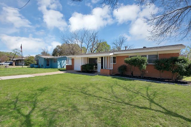 1617 Grantland Circle, Fort Worth, TX 76112