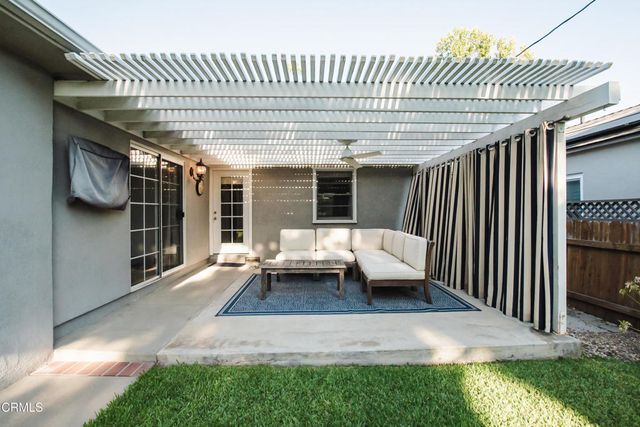 1547 Coolidge Avenue, Pasadena, CA 91104