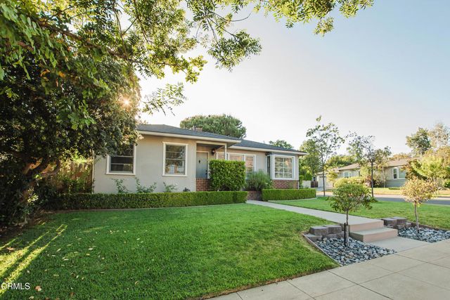1547 Coolidge Avenue, Pasadena, CA 91104