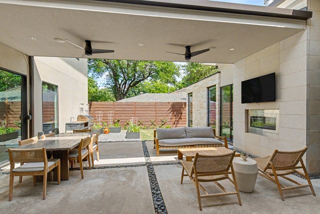 4011 Highgrove Drive, Dallas, TX 75220