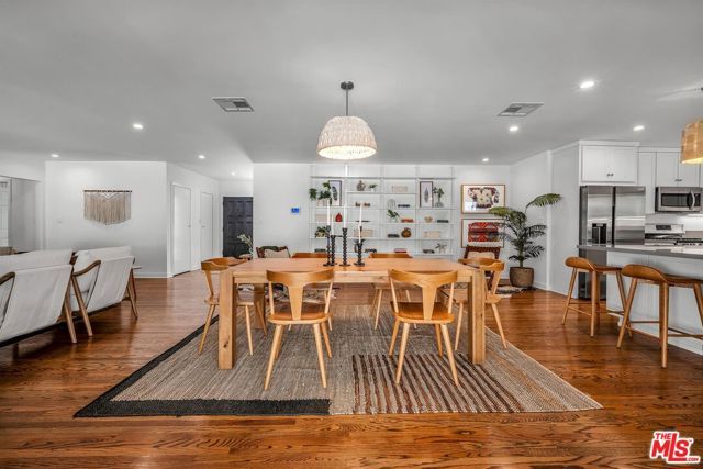 9495 Gloaming Drive, Beverly Hills, CA 90210